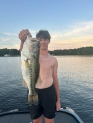 GREEDYBENCHWARMERS $50 Logo