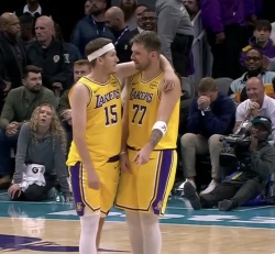 Exciting Whites Logo