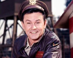 Hogan SF $100 P7 4 2 Logo